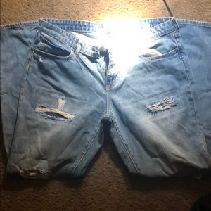 Gap Destroyed boyfriend jeans